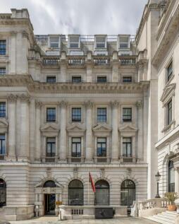 14 Waterloo Place - Outside image.jpg