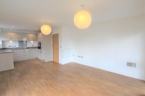 Pascal Mews, Oakgrove, MK10 photo 3