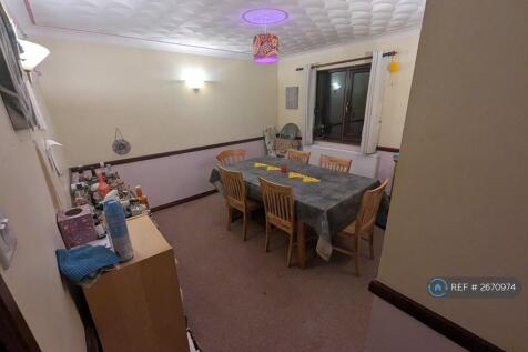 Shared Dining Room / Second Bedroom