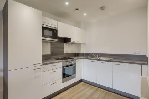 Open Plan Lounge &amp; Kitchen