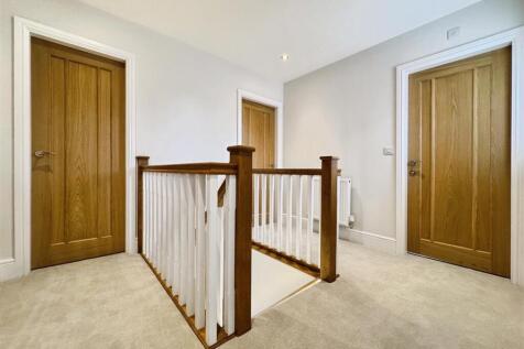 3f3a9dc8--4677-A842-31F6FD40C828-13396-000009E502B