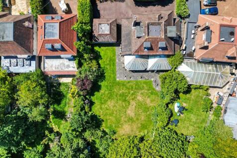 4 Aylmer Road N2 0BX-No Watermark-1.jpg