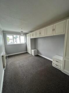 Durham Croft, Chelmsley Wood  photo 4