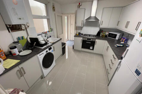 Cranbrook Street Cardiff photo 3