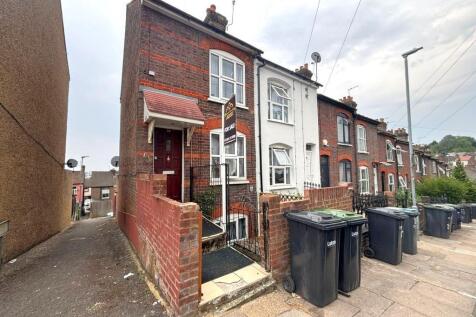 Luton, LU1 - property photo