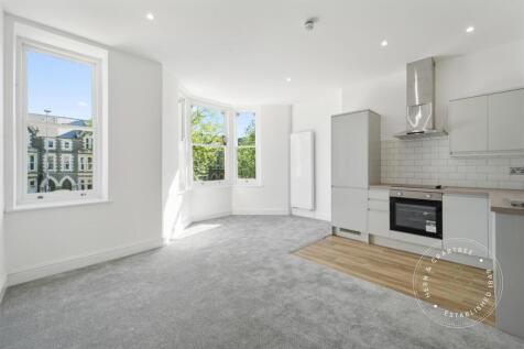 207 Cathedral Rd flat 3-1.jpg