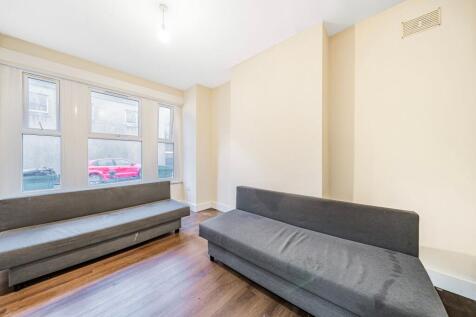 Calderwood Street, London, SE18 photo 3