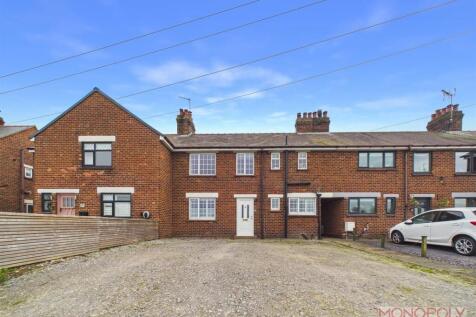 CAM01943G0-PR0648-STILL028.jpg