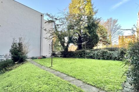 Bellefield Avenue, Dundee