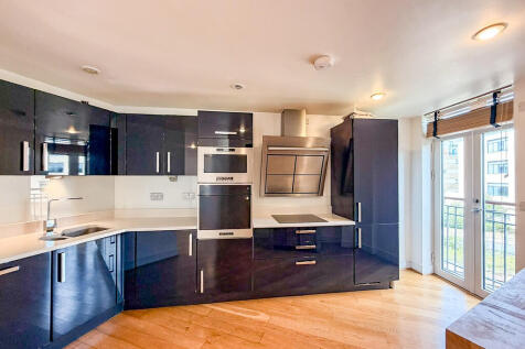 Kitchen (2)