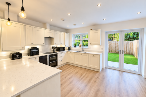 Kensington Court, Knaresborough, North Yorkshire photo 3