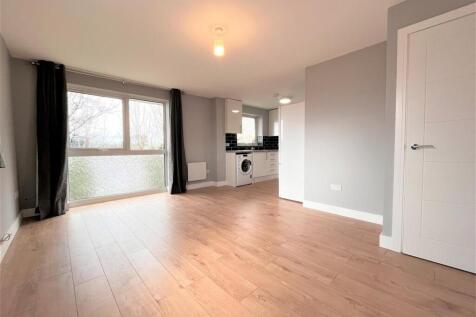 Princes Court, The Mall, Dunstable photo 5