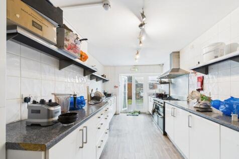 CAM02089G0-PR0615...