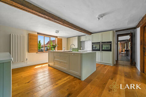 PT-LARK-GreenHall...