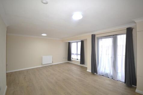 Hirst Crescent, Wembley photo 4