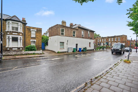 First Floor Flat, 192 Queens Road, Peckham, London SE15 2HP