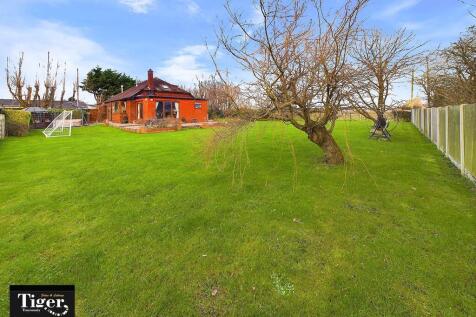 CAM02176G0-PR0427...