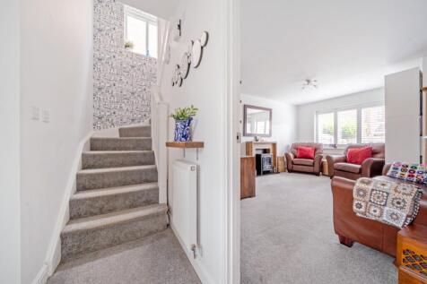 1296166-18-682caea2551a3-ARW