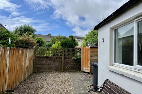 9 Gladstone Place, Kirkcudbright - Williamson and 