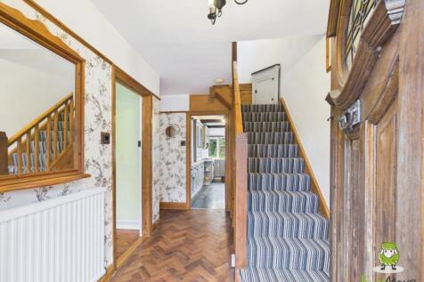EweMove Estate Agents Basingstoke - 162 Winchester