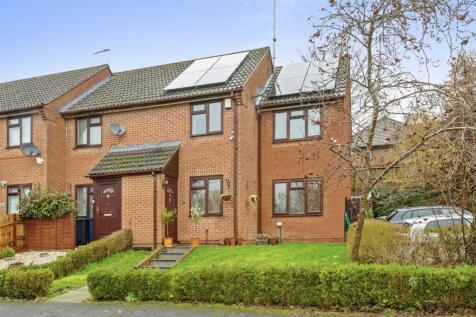 High Wycombe, HP11 - property photo