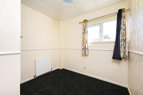 24 Hearsey Garden...