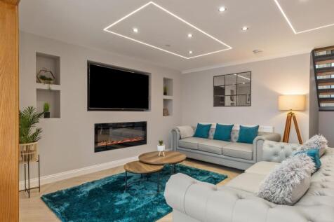 4 Bevlin Hall Saundersfoot -   Final Edits_-15.jpg