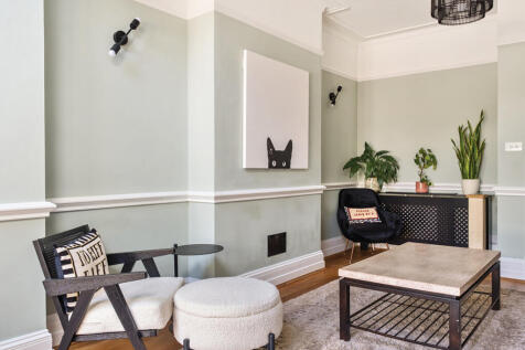 1330161-18-688799...