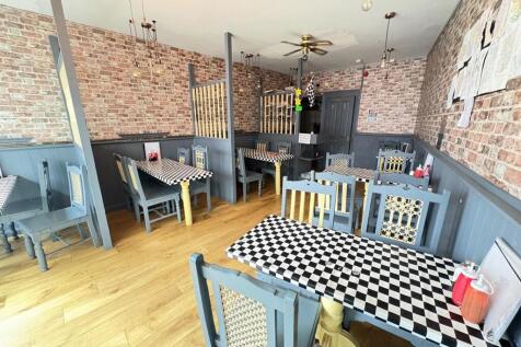 RESTAURANT/CAFE AREA