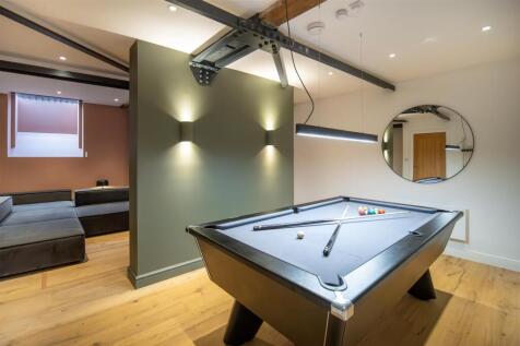 F2 - Games room Landscape-9