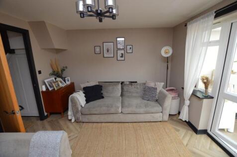 Stuart Close, Platt Bridge photo 4