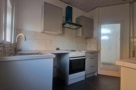 Silverwood Road, Millfield, Peterborough photo 3