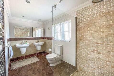 Bedroom One En-suite