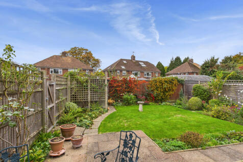 CAM01354G0-PR0607-STILL004