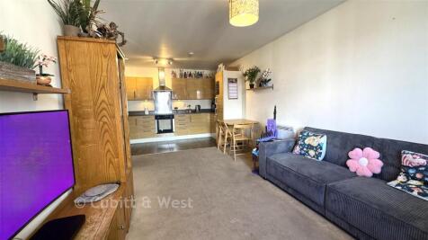 Lounge/Kitchen