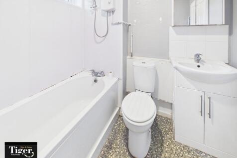 CAM02176G0-PR0770...