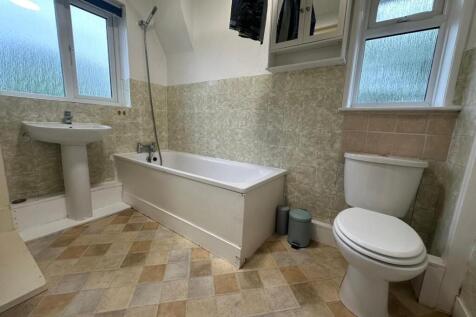 Weston Drive, Stanmore photo 5