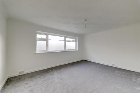 St Bernards Court, Sompting Road, Lancing photo 4
