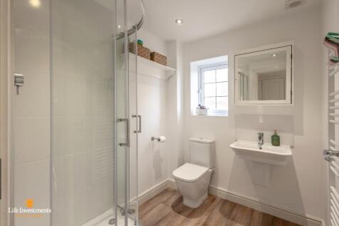 Bedroom One En Suite