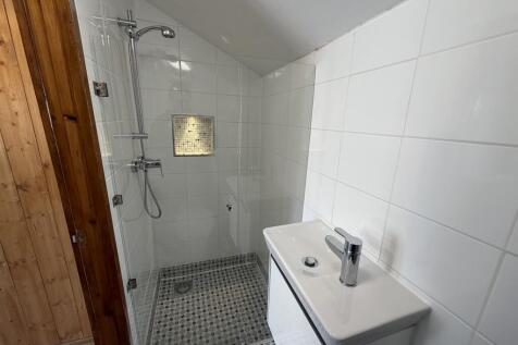 Shower Room 2.
