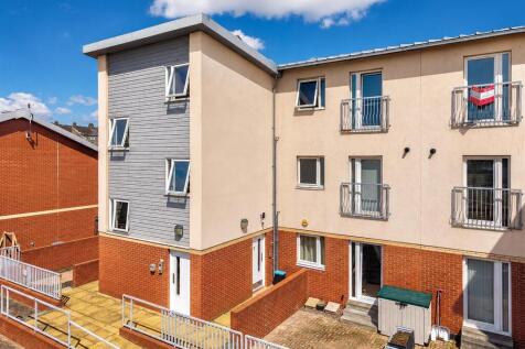 2 Lilybank Mews Dundee-1.jpg