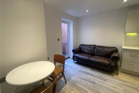 Augusta Place, Leamington Spa, Warwickshire, CV32 photo 3