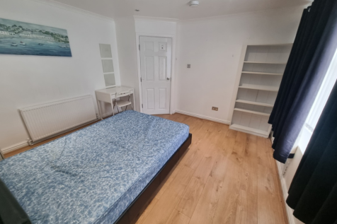 2 Offa Drive, Kenilworth photo 3