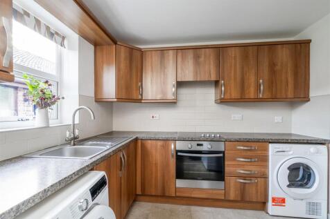 19 Hartlebury Close_4.jpg