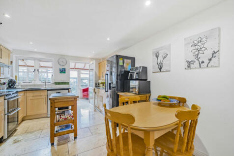 Kitchen/Breakfast Rm