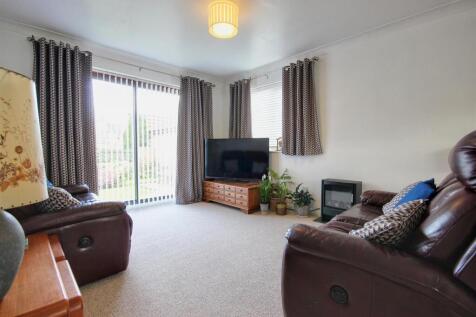 THROUGH LOUNGE
