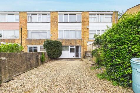5 bedroom house for auction, Stapleton (2).jpg