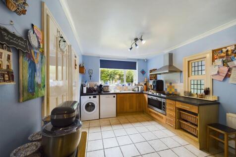 CAM01085G0-PR0380...