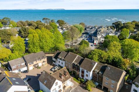 Anchor Close Mudeford