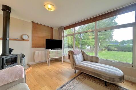 Living room 2